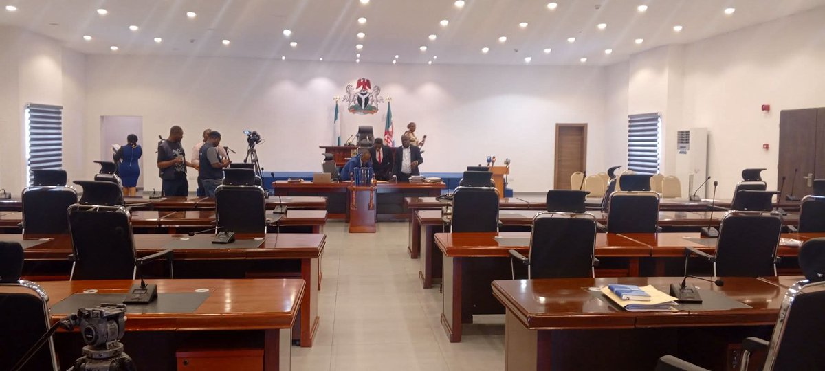 DandyLoveday's tweet photo. Breaking 

The Rivers State Assembly has confirmed five commissioners nominees and rejected four others 

The confirmed nominees include Mr. Tonye Bellgam, Professor Temple Nwofor, Dr. Peters Nwagor, Mr. Lekue Kenneth, and Sir Amairigha Edward Hart. Those not confirmed are Prof.. https://t.co/axByiwdTNH