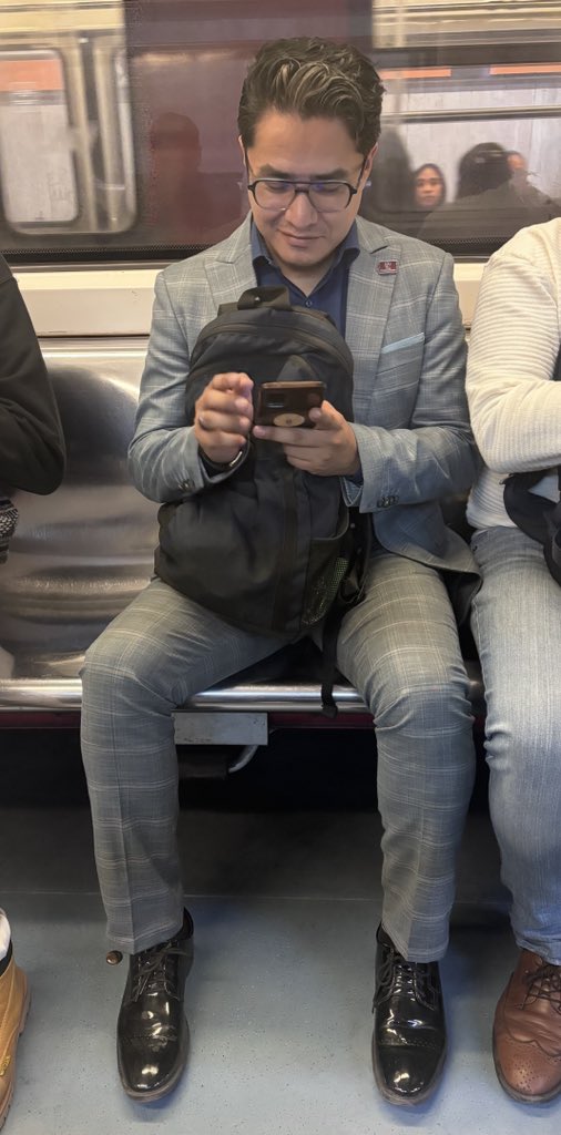 Morbo Trajeados tweet media