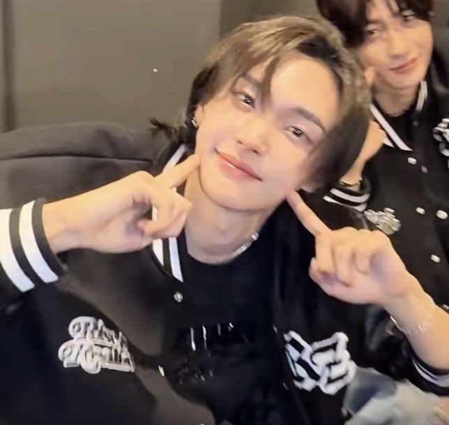 ใบหน้าที่จะรับผิดชอบหัวใจชั้นไปตลอดชีวิต