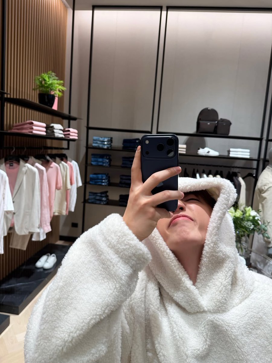 aekosaeee's tweet photo. 이런 곰돌이 인형이면 3만3천엔 주고 뽑아도 될까요 https://t.co/x8bEjPpjaM