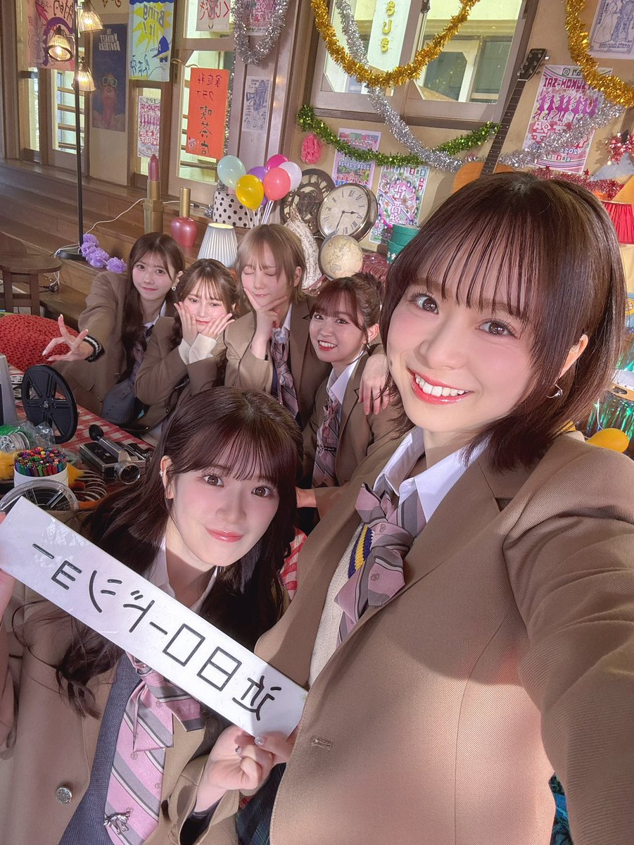 Kuranoo_Narumi_'s tweet photo. 向かい風のMVが良すぎてる😭✨
おんさぁあああああん！！！
https://t.co/9IYkjzGdmo https://t.co/cjDa0EZFw4