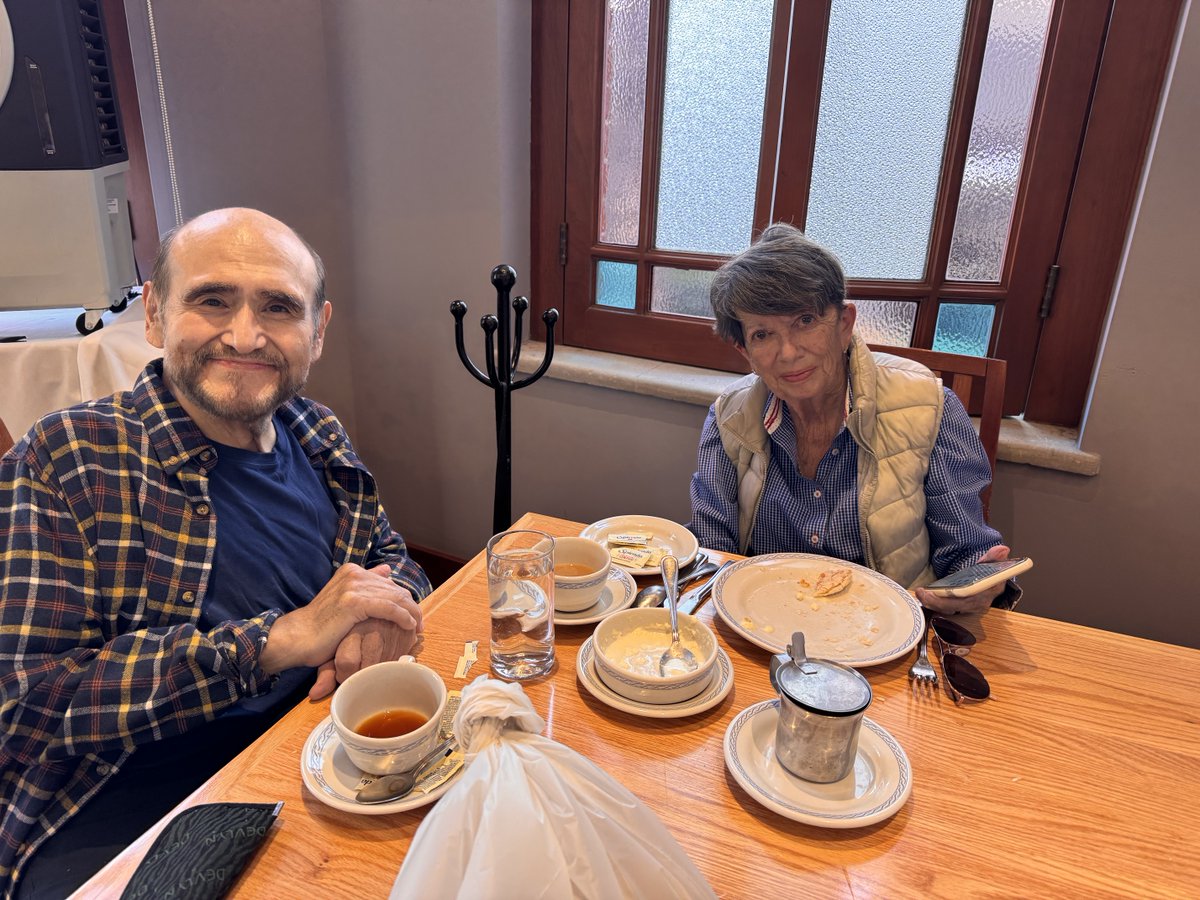 Edgar Vivar tweet media