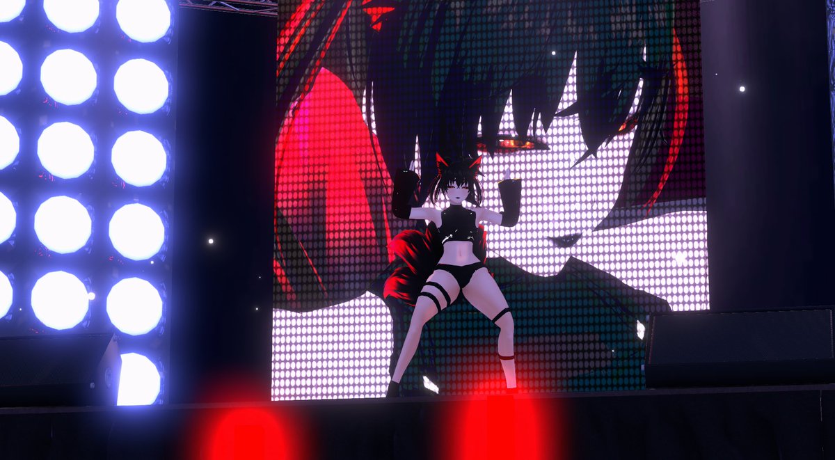 We cooked the fox #vtuber in blender &amp; unity today. 🍳