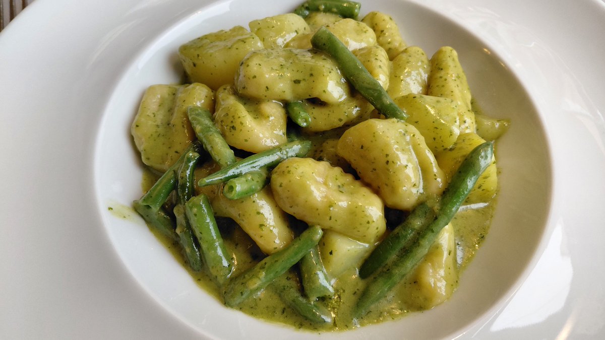 Destination Eat Drink tweet media