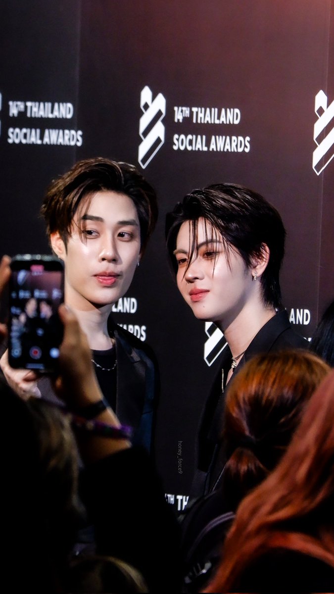 So hot 🔥🔥🔥

DMD x TSA14 
#TSA14xTLEFIRSTONE
#TleFirstone #เติ้ลเฟิร์สวัน