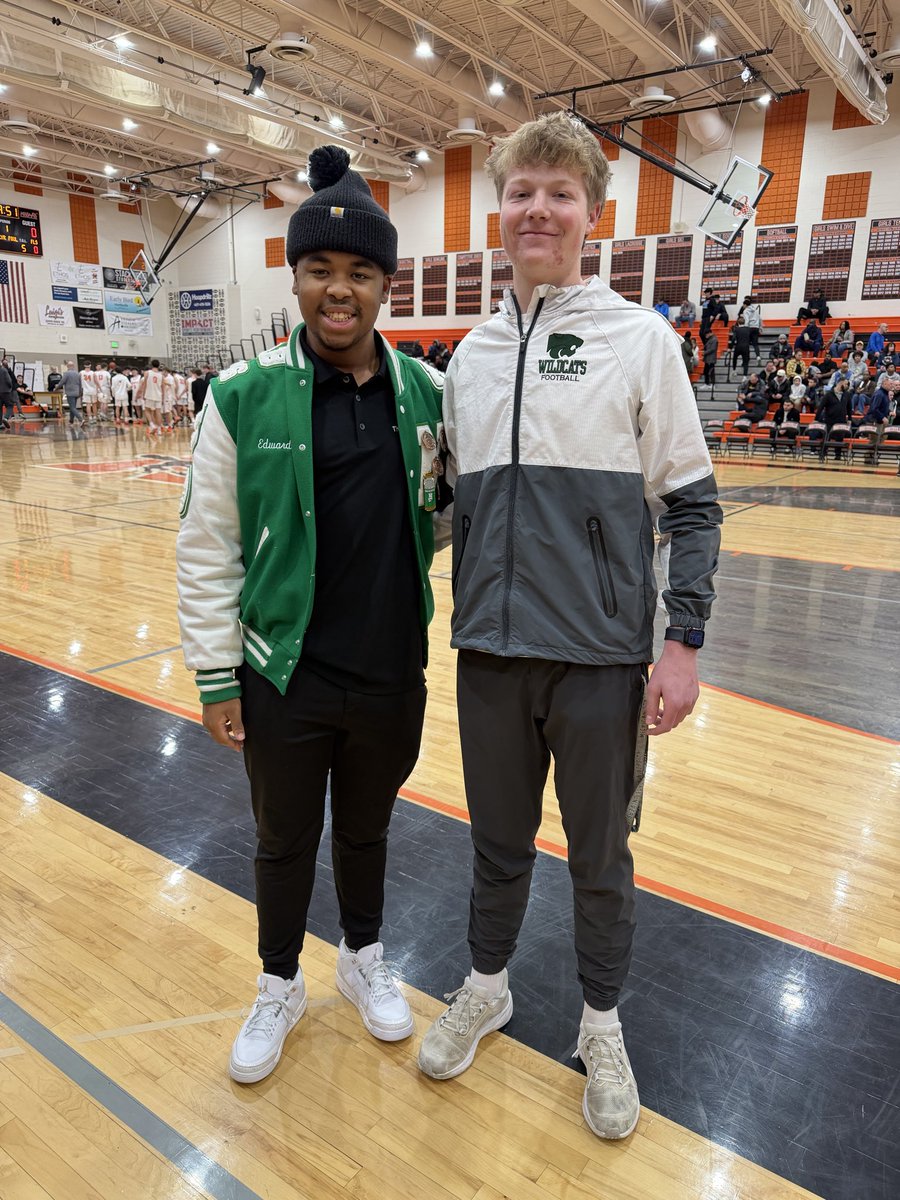 NoviBoysBasketball tweet media