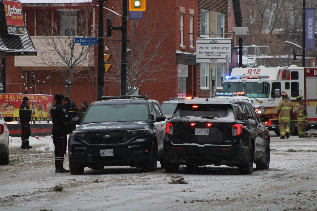 onscenephoto_'s tweet photo. UPDATE: At approximately 9:00am, Ottawa Police, Fire, and Paramedics responded to the area of Rideau Street and Cobourg Street following reports of a collision involving a vehicle striking a building.

Officials say four pedestrians were struck, including an elderly male who suffered life-threatening injuries. He was transported to the Civic Campus of The Ottawa Hospital in critical condition.

No further details have been released at this time. More information will be provided as it becomes available