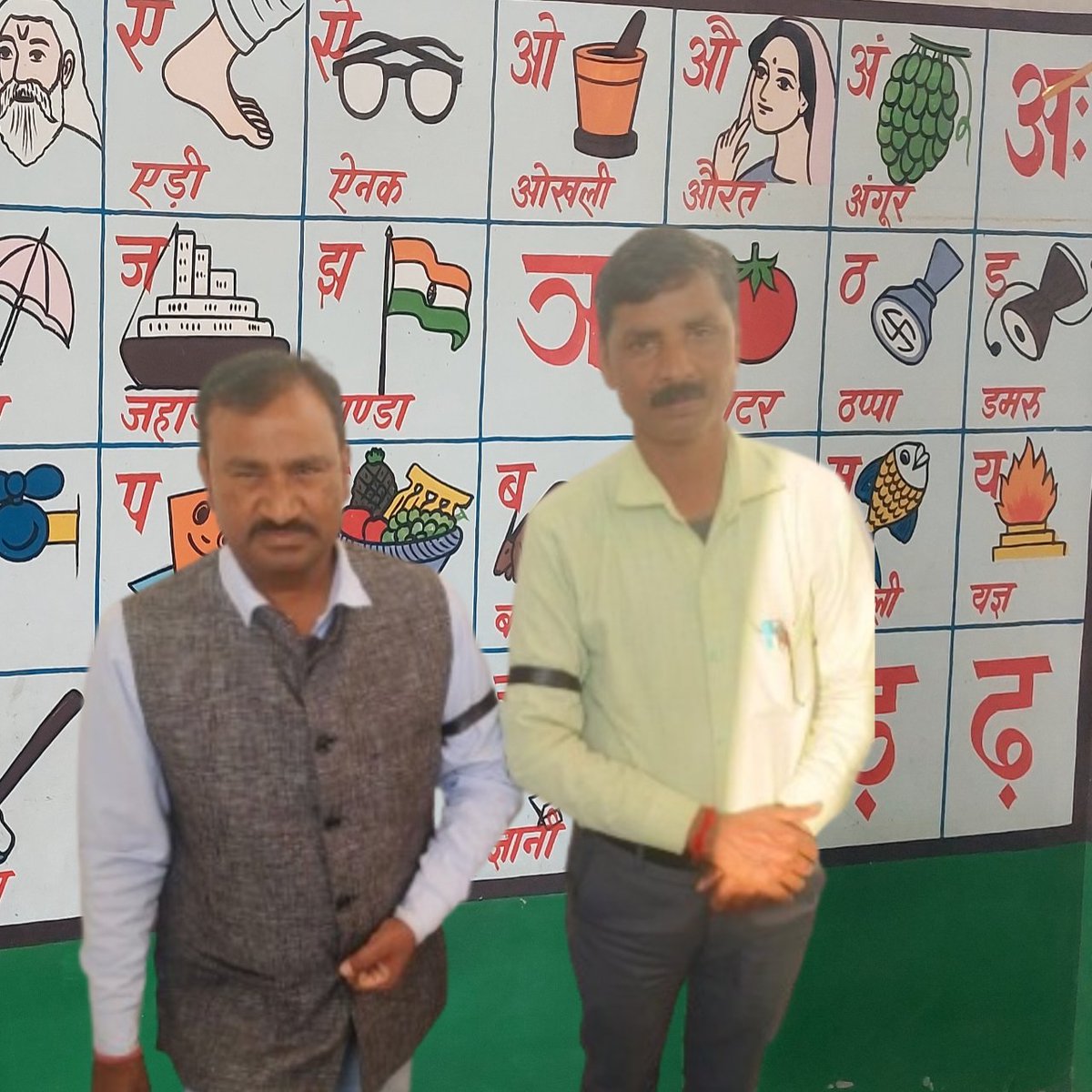 #JusticeForTeachers
<a href="/PMOIndia/">PMO India</a> 
<a href="/PMOIndia_RC/">PMO India : Report Card</a> 
<a href="/dpradhanbjp/">Dharmendra Pradhan</a> 
<a href="/CMOfficeUP/">CM Office, GoUP</a> 
<a href="/Aamitabh2/">Amitabh Agnihotri</a> 
<a href="/AmarUjalaNews/">Amar Ujala</a> 
<a href="/Live_Hindustan/">Hindustan</a> 
<a href="/bstvlive/">भारत समाचार | Bharat Samachar</a> 
<a href="/DrDCSHARMAUPPSS/">Dr Dinesh Chandra Sharma</a> 
<a href="/DraupdiMurm/">India president Draupadi Murmu</a> 
<a href="/anandibenpatel/">Anandiben Patel</a>
<a href="/jayantrld/">Jayant Singh</a>
शिक्षकों को न्याय दो। टीईटी अनिवार्यता से  मुक्त कीजिए।
काला कानून वापस लो, वापस लो, वापस लो।