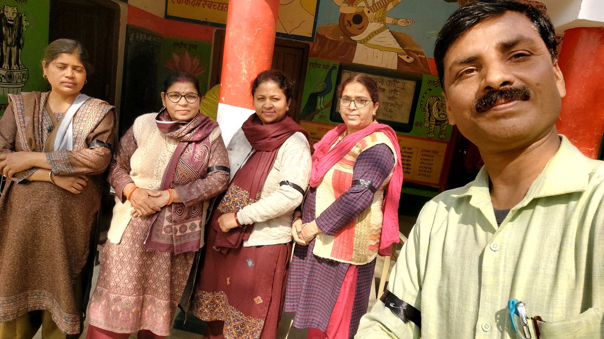 #JusticeForTeachers
<a href="/PMOIndia/">PMO India</a> 
<a href="/PMOIndia_RC/">PMO India : Report Card</a> 
<a href="/dpradhanbjp/">Dharmendra Pradhan</a> 
<a href="/CMOfficeUP/">CM Office, GoUP</a> 
<a href="/Aamitabh2/">Amitabh Agnihotri</a> 
<a href="/AmarUjalaNews/">Amar Ujala</a> 
<a href="/Live_Hindustan/">Hindustan</a> 
<a href="/bstvlive/">भारत समाचार | Bharat Samachar</a> 
<a href="/DrDCSHARMAUPPSS/">Dr Dinesh Chandra Sharma</a> 
<a href="/DraupdiMurm/">India president Draupadi Murmu</a> 
<a href="/anandibenpatel/">Anandiben Patel</a>
<a href="/jayantrld/">Jayant Singh</a>
शिक्षकों को न्याय दो। टीईटी अनिवार्यता से  मुक्त कीजिए।
काला कानून वापस लो, वापस लो, वापस लो।