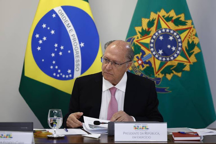 Geraldo Alckmin garante assistência a municípios mineiros atingidos pela chuva
Presidente em exercício disse que o governo federal oferecerá para as prefeituras R$ 800 por desabrigado para ações de assistência humanitária welbi.blogspot.com/2026/02/gerald… #BlogdoWelbi