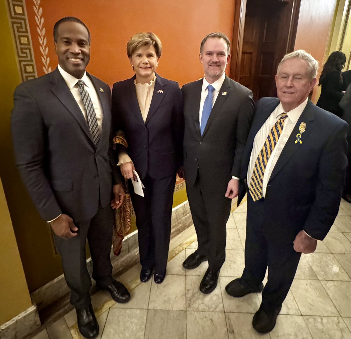 ✈️ Transatlantic diplomacy in action - from the <a href="/UN/">United Nations</a> General Assembly and UN Security Council to Washington, DC for the #SOTU at the 🇺🇸 Capitol Hill.
