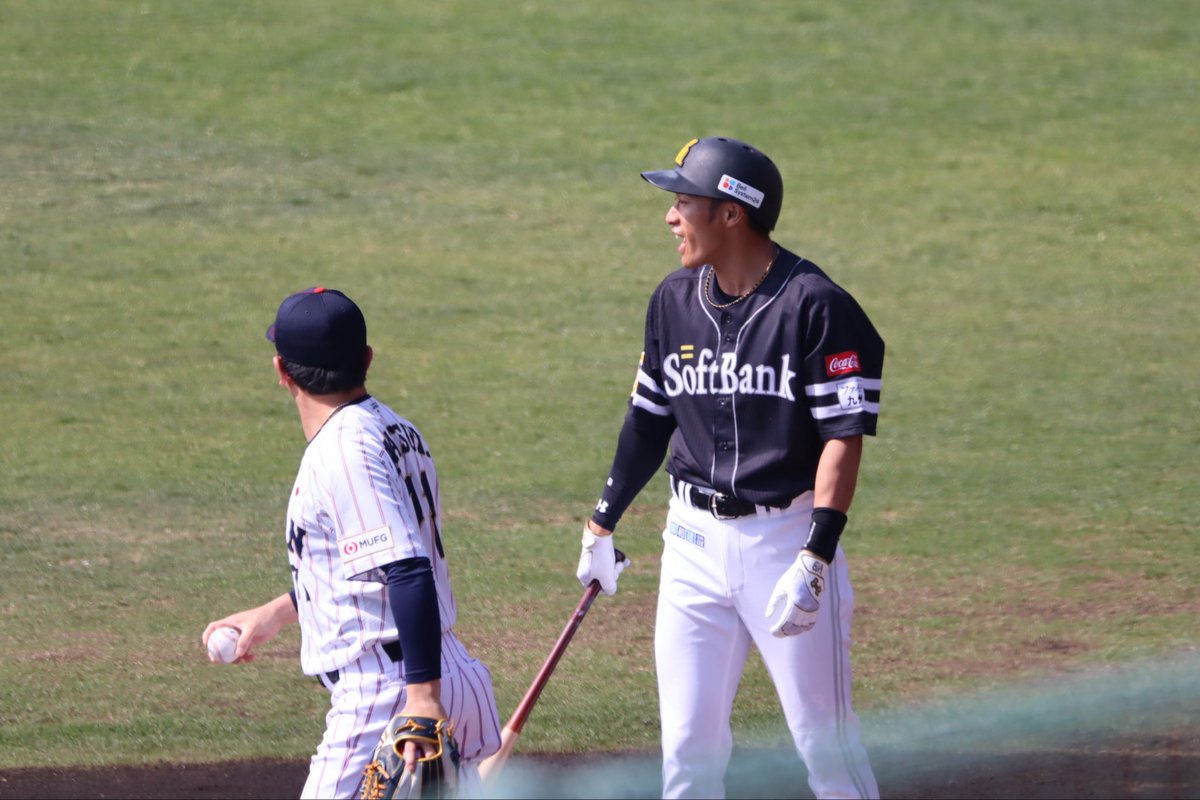 sb_enik's tweet photo. 和田さんの始球式⚾️
バッターギータ、
キャッチャーマッチは
我得すぎた😂😂
2026.2.22 ひなたサンマリンスタジアム
#柳田悠岐　#和田毅 https://t.co/PnAwWJI5GR