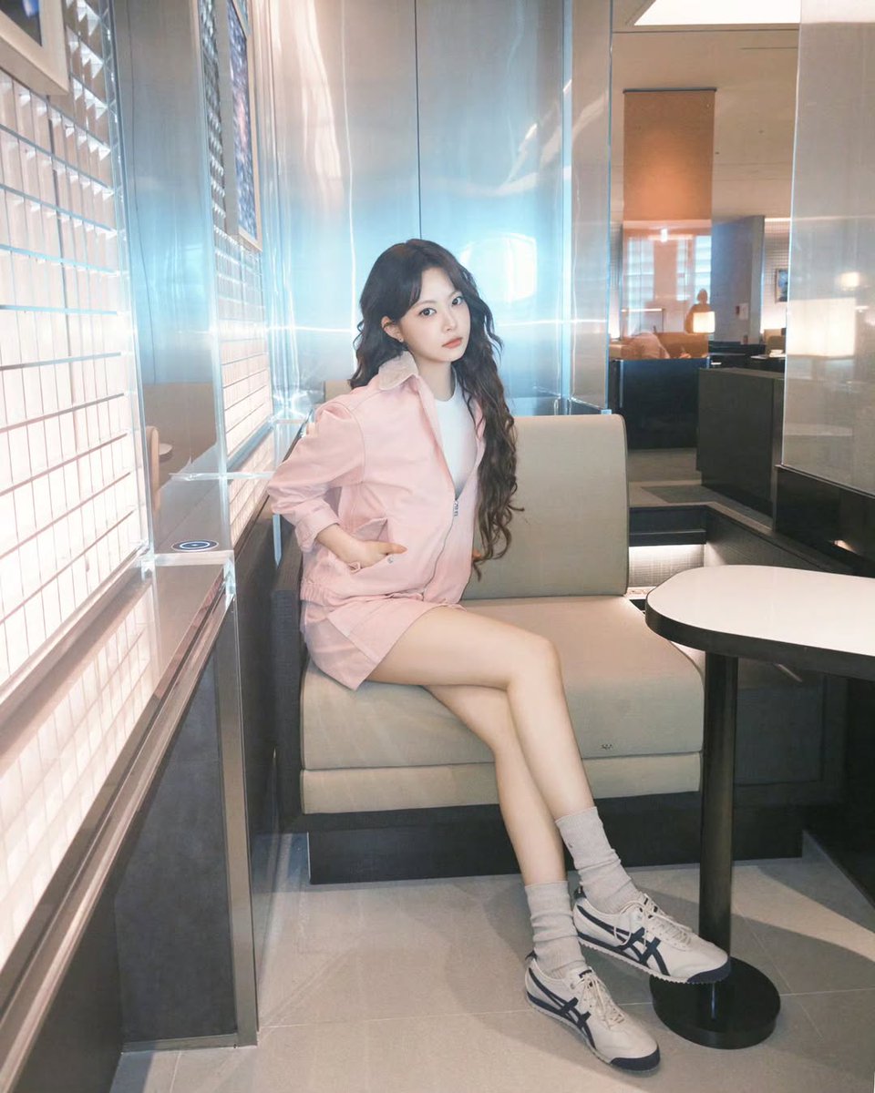 eunchae pics tweet media