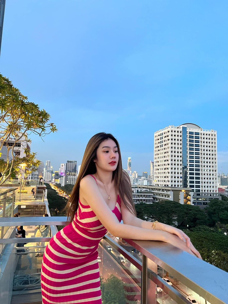 อยากโดนอุ้มมขอสัก2-3รอบ🤪
#หาดใหญ่ #สงขลา