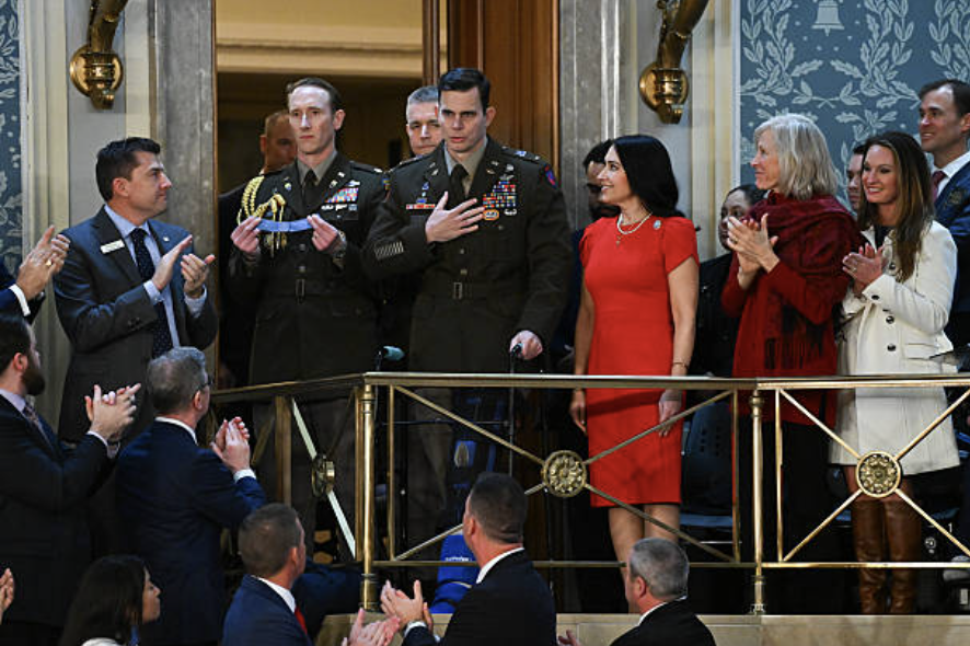 charliespiering's tweet image. Chief Warrant Officer Eric Slover was so dignified in this moment I didn't even notice he was leaning on a walker until now