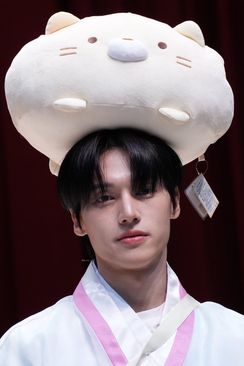 260219 makestar　대면　HQ

Cat on the cat🐈🐈‍⬛

#ATEEZ #우영 #WOOYOUNG #ウヨン