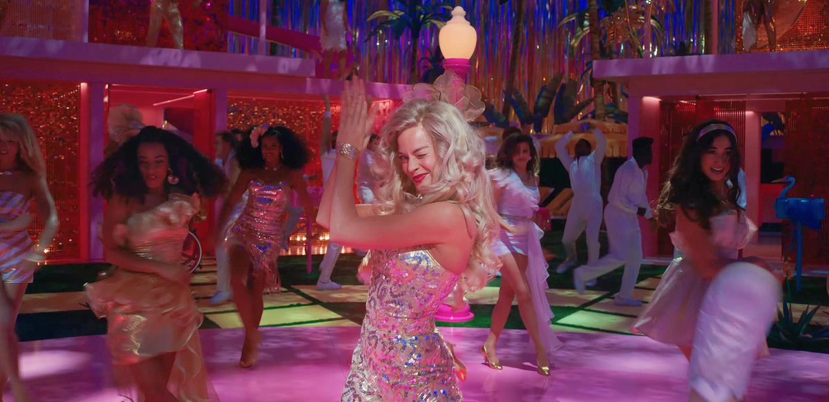 best of margot robbie tweet media