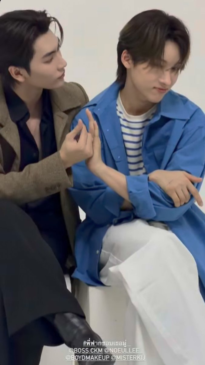 ulnbgyosseul's tweet photo. Officially #FuMu 😜 Thank you so much @Boydmakeup 👏🏾
Please work harder clearly smitten Fu to capture Mu’s reluctant heart🫰🏾
@Bossckm_ @Noeul_lee6
#พี่ฟากชอบเธอมู่
#CrazyLoveMooMoo
#พี่ฟากชอบเธอมู่Xบอสโนอึล
#CrazyLoveMooMooXBossNoeul
#BossChaikamon #NoeulNuttarat
#BossNoeul https://t.co/Q1Um3oH06s