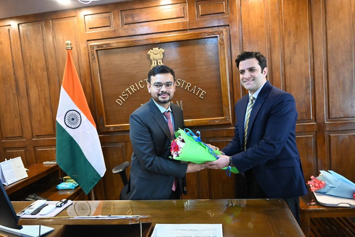 AtharAamirKhan's tweet photo. Serving in Kulgam district for more than 2 years has been one of greatest pleasures of my life. The people of Kulgam are extremely kind, warm, and large hearted. I will stay eternally grateful to the people of the district for the love, the warmth and the respect I received.
May God bless you and your families with health, happiness and infinite joy.