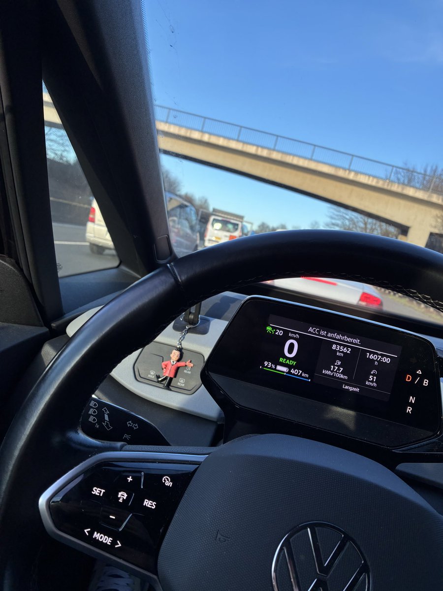 ketoPatti_'s tweet image. Ne herrlich so nen fetten Stau zum Feierabend… Nicht #A52 #stau