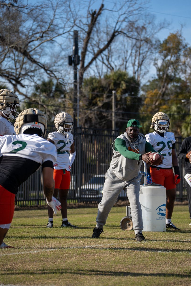 Coach Christopher Cash tweet media