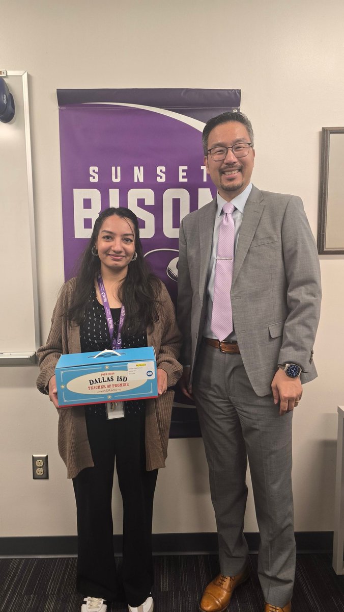 Sunset High School tweet media