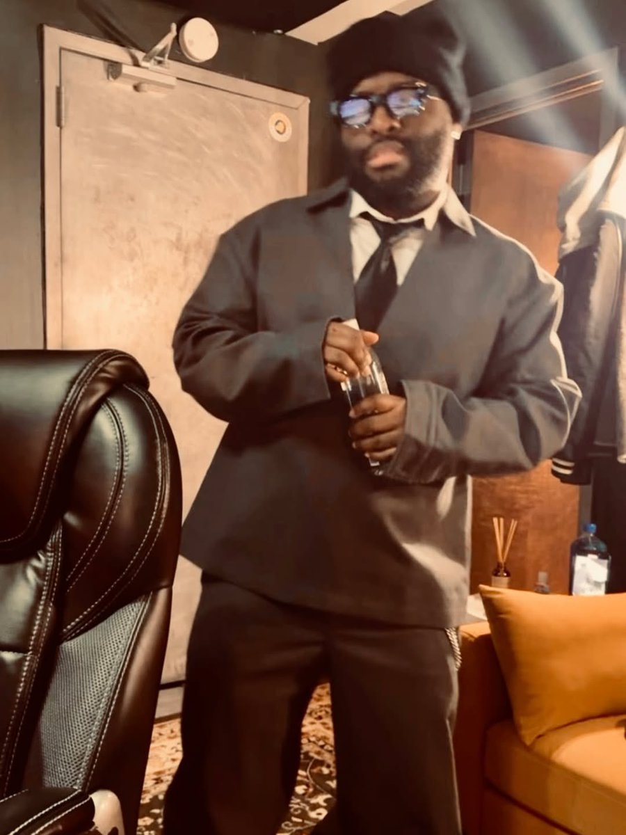 ⚫️BLKPRL ⚫️ tweet media