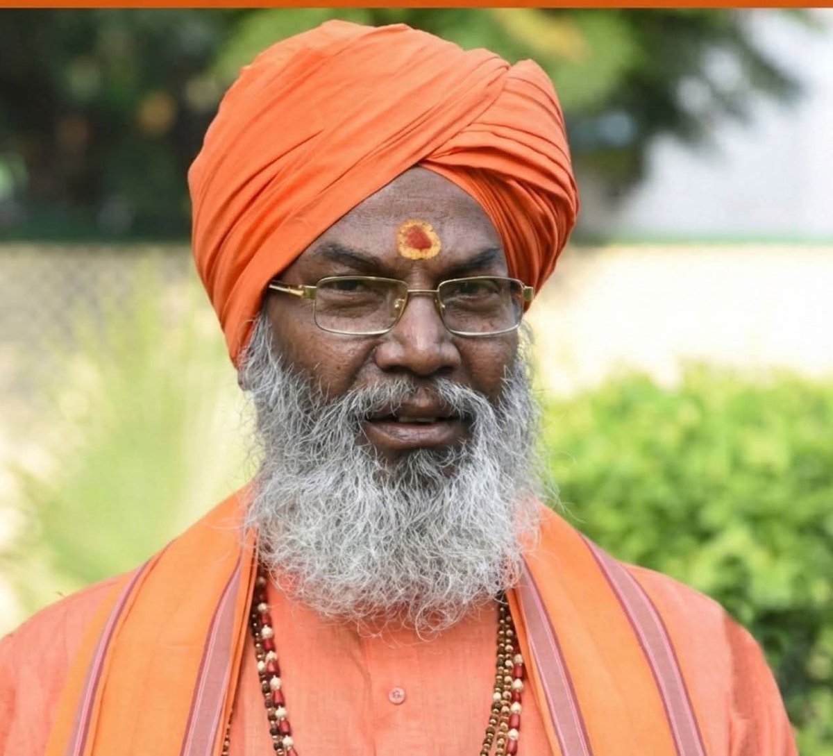 ब्राह्मणों के वोटों से उन्नाव लोकसभा जीते साक्षी महाराज, नहीं तो होती बेहद बुरी हार। आज उन्हीं की बता रहे हैं आबादी? देखिए बेहद रोचक आंकड़े:-

- उन्नाव लोकसभा में 3 लाख 32 हज़ार से अधिक वोटर हैं।

- उन्नाव में साक्षी महाराज ने SP के अनु टंडन को मात्र 35818 वोटों से चुनाव हराया

-