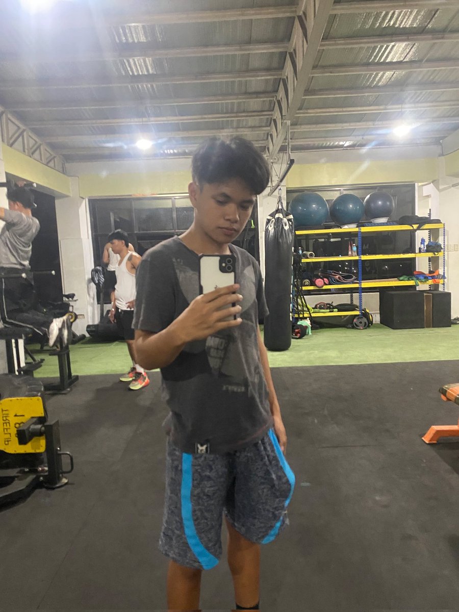 Justinevender's tweet photo. Gym Weekend #おかえりマックポーク #gym #vibes #2026超級巨星紅白藝能大賞 #ChineseNewYear #SOTU https://t.co/EpwI8czLeE