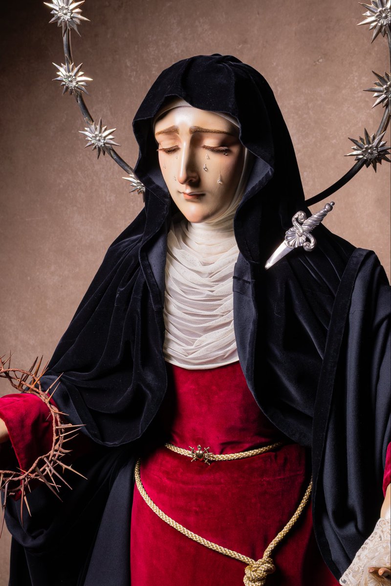 Hermandad del Santo Vía Crucis - Granada tweet media