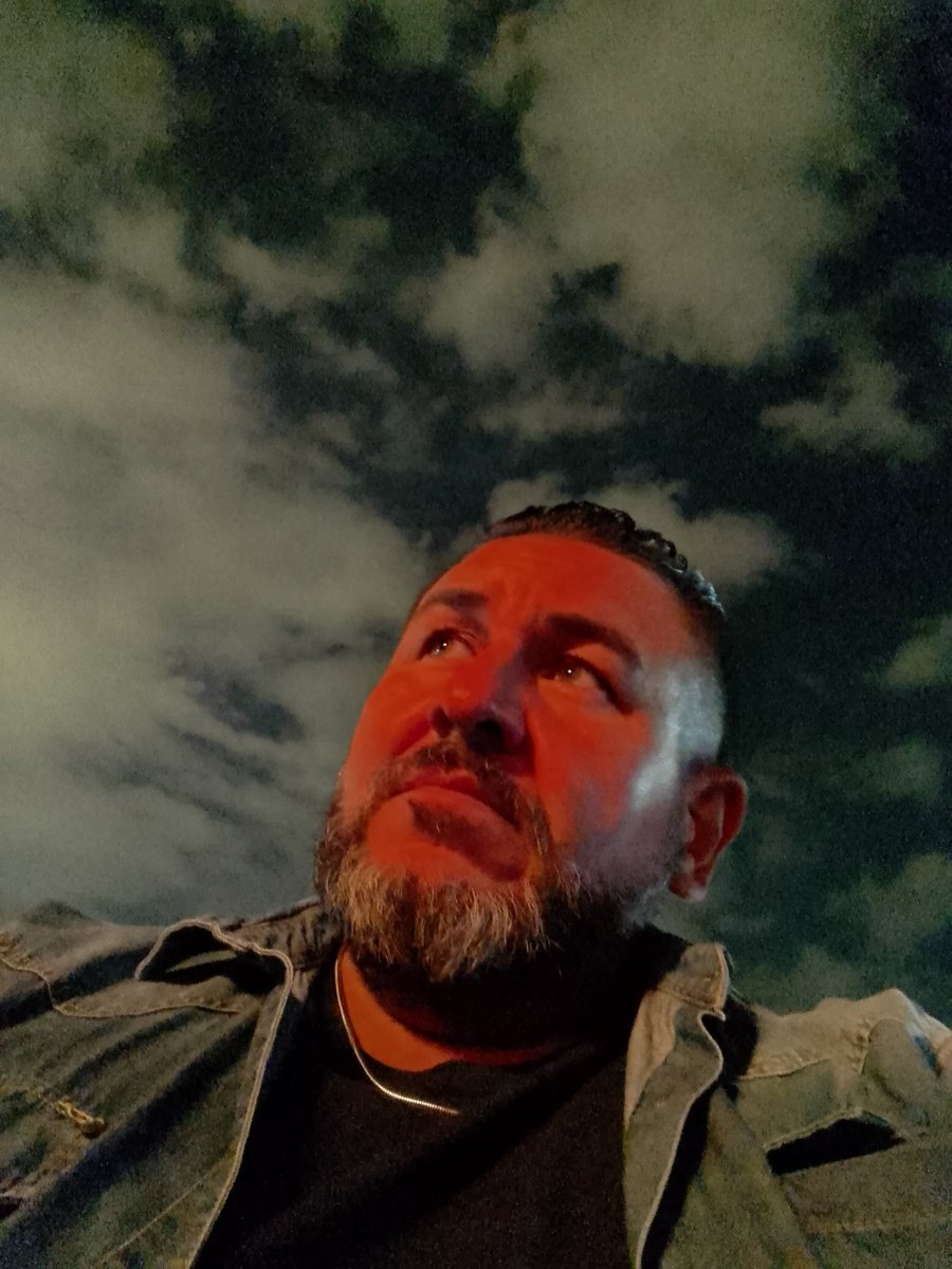 #MiercolesDeBarbas
#MiercolesDeCabellera para las bellas <a href="/patri_carolyn/">Patri Carolyn 🌷❤️</a> <a href="/floorexotica/">Mecha</a> 😘♥️
#BuenosDiasATodos