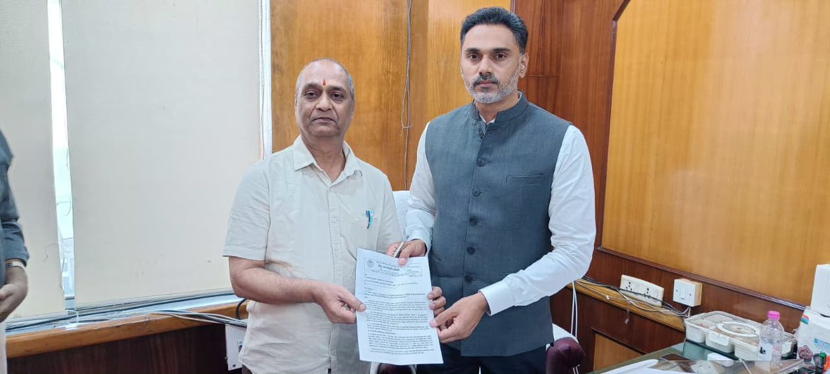 Respect Women Stop Obscenity #Ban_Engaged2

Memorandums have been submitted to Maharashtra's CM &amp; Home Minister to ban 'Engaged 2'. 

Vulgar tasks that disrespect women and harm our youth culture have no place in society. Criminal cases must be filed against the makers.