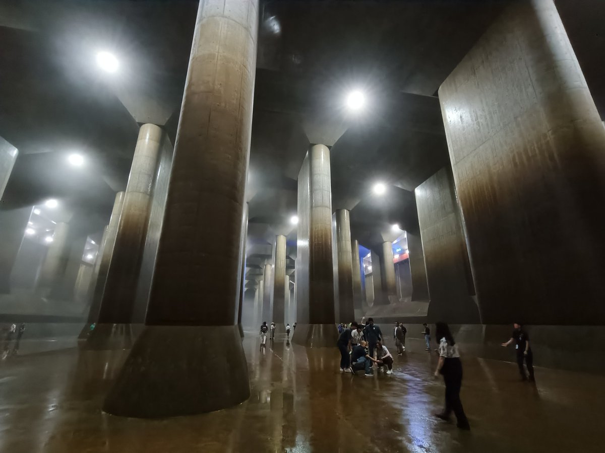 夏の雪 tweet media