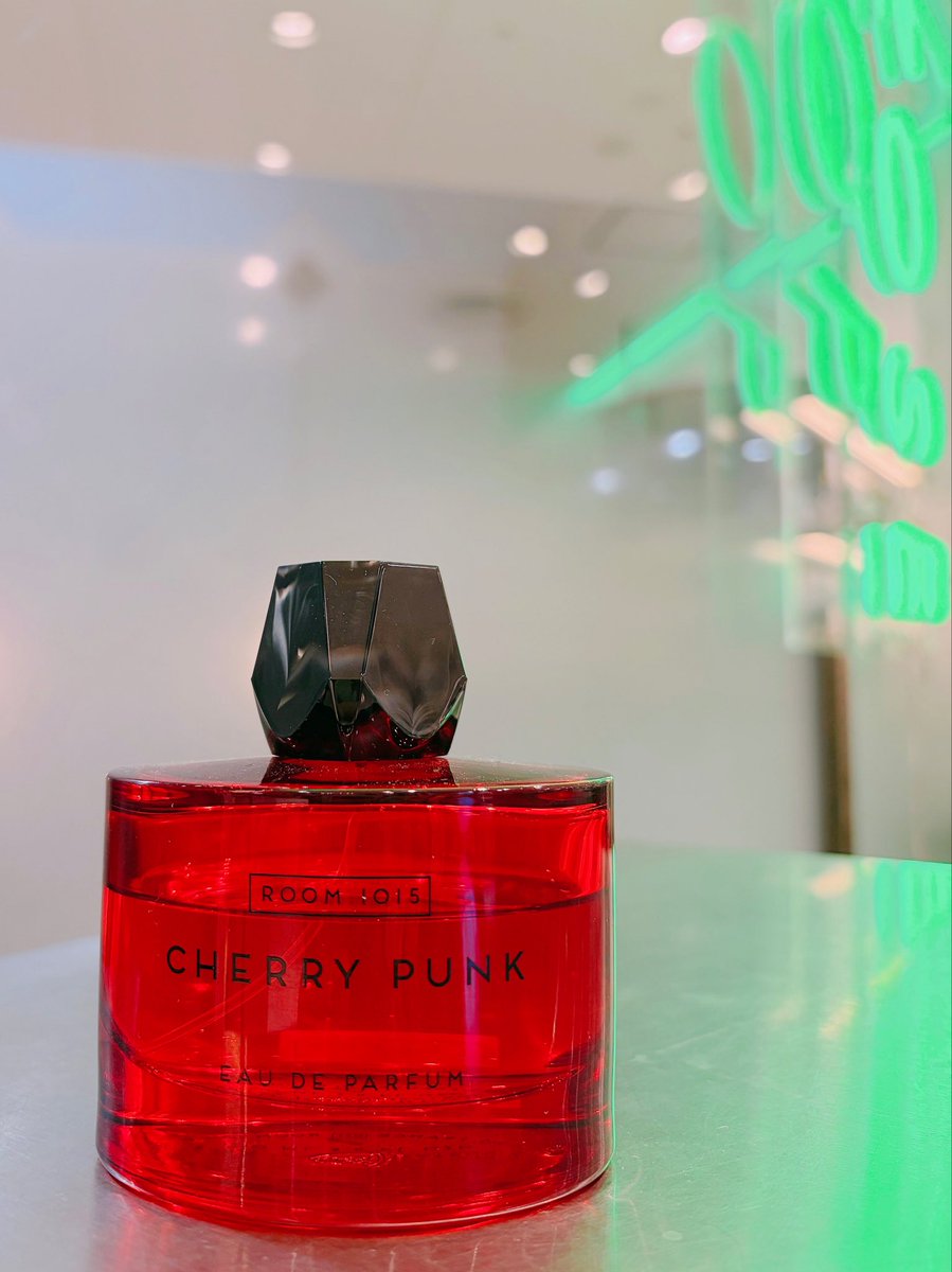 Room 1015｜チェリー パンク 甘いだけじゃない。 熟れたチェリーの