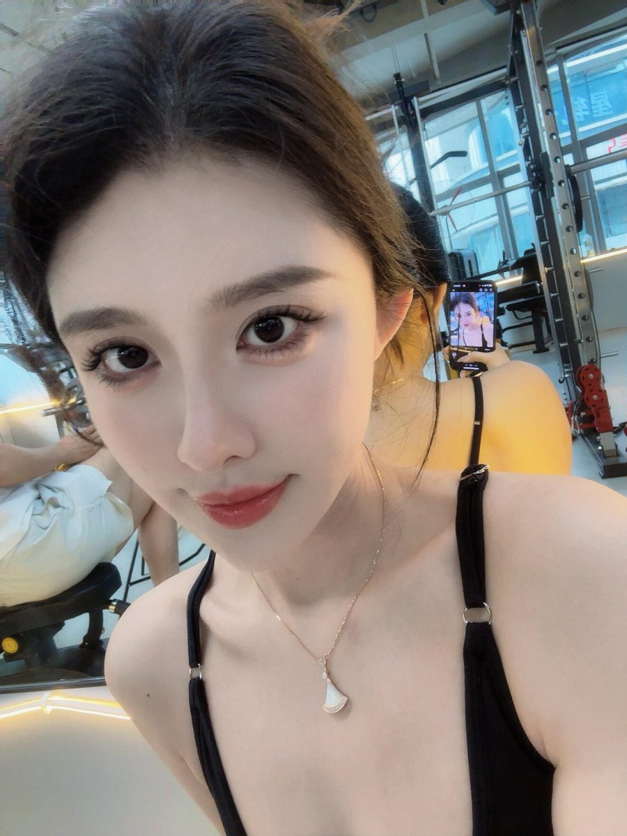 一只黑鹿🦌 tweet media