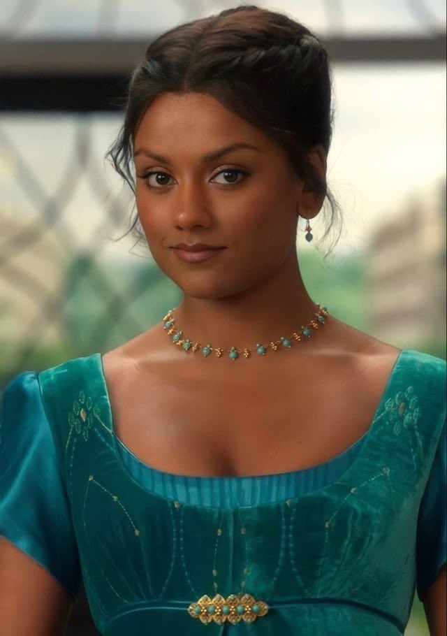 neon_heartbeat's tweet photo. Complaining online about this fuck ass makeup and hair and costume design team isn’t enough. I need a gun https://t.co/CkzyZ2RFZ2