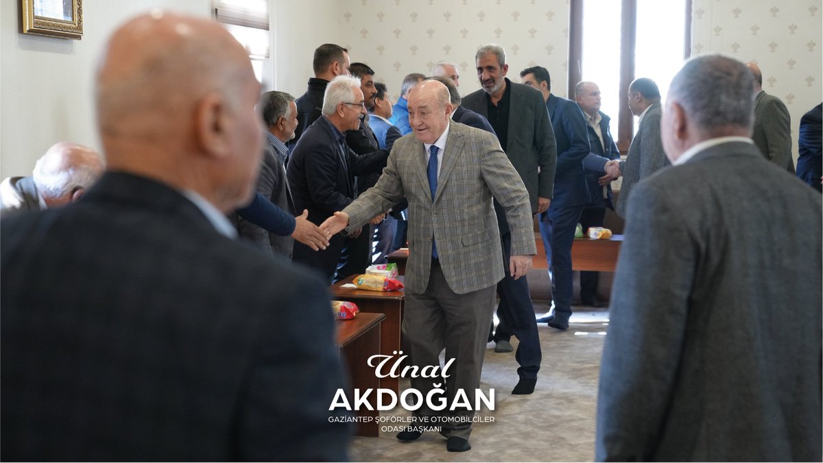 MHP Gaziantep İl Başkanı Mustafa Bozgeyik’in ablası merhume Ayni Daldaban’ın taziyesine oda başkanlarımız ile beraber giderek başsağlığı dileklerimizi ilettik. 
Merhumeye Allahtan rahmet, ailesine ve yakınlarına sabır diliyorum.