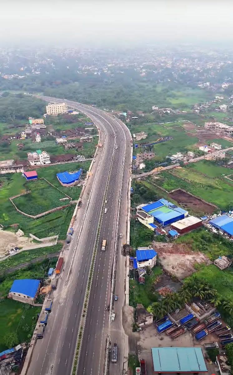 SpandanGainLIVE's tweet photo. Big boost to Bengal’s infrastructure 🚧

The 40-km Kalyani Expressway — a signal-free corridor with 21 flyovers — will be virtually inaugurated on 2nd March by CM Mamata Banerjee.

Travel time from Kalyani to Kolkata Airport drops from 2 hours to just 40 minutes. Faster connectivity, stronger growth, smarter mobility.