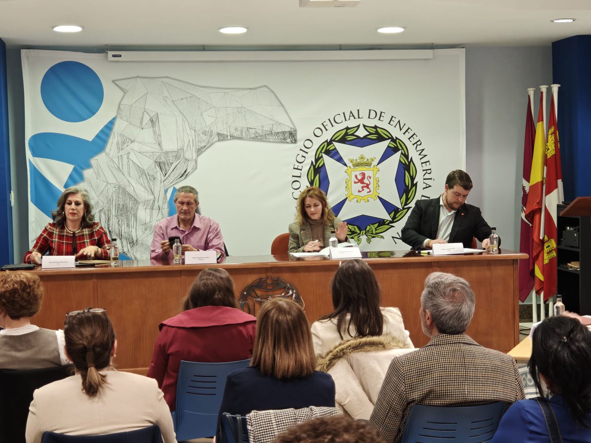 Este lunes debatimos con <a href="/PPopular_Leon/">PP de León</a> , <a href="/UPLeones/">Unión del Pueblo Leonés (UPL)</a> , <a href="/Vox_Leon/">VOX León</a>  y <a href="/PodemosLeon/">Podemos León 🏳️‍🌈🏳️‍⚧️🇵🇸</a>  sobre el futuro de León.

Agradecemos a las formaciones participantes su compromiso con el diálogo público y con los retos de nuestra provincia.

#COLPROLeón #leonesp