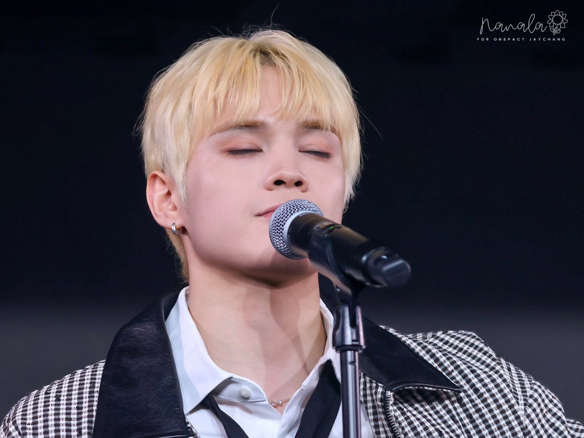 𝖭𝖺𝗇𝖺𝗅𝖺🌻 tweet media