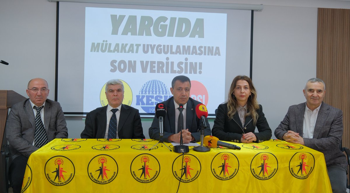 📢 Yargıda Mülakat Uygulamasına Son Verilsin!

Mülakat kaldırılsın,
Çünkü👇
❌Mülakat emek hırsızlığıdır.
❌Mülakat niteliksiz kamu hizmetidir.
❌Mülakat eksik istihdamdır.
❌Mülakat baskı aracıdır.
❌Mülakat siyasal ayrımcılıktır.
❌Mülakat iş barışının bozulmasıdır.
❌Mülakat