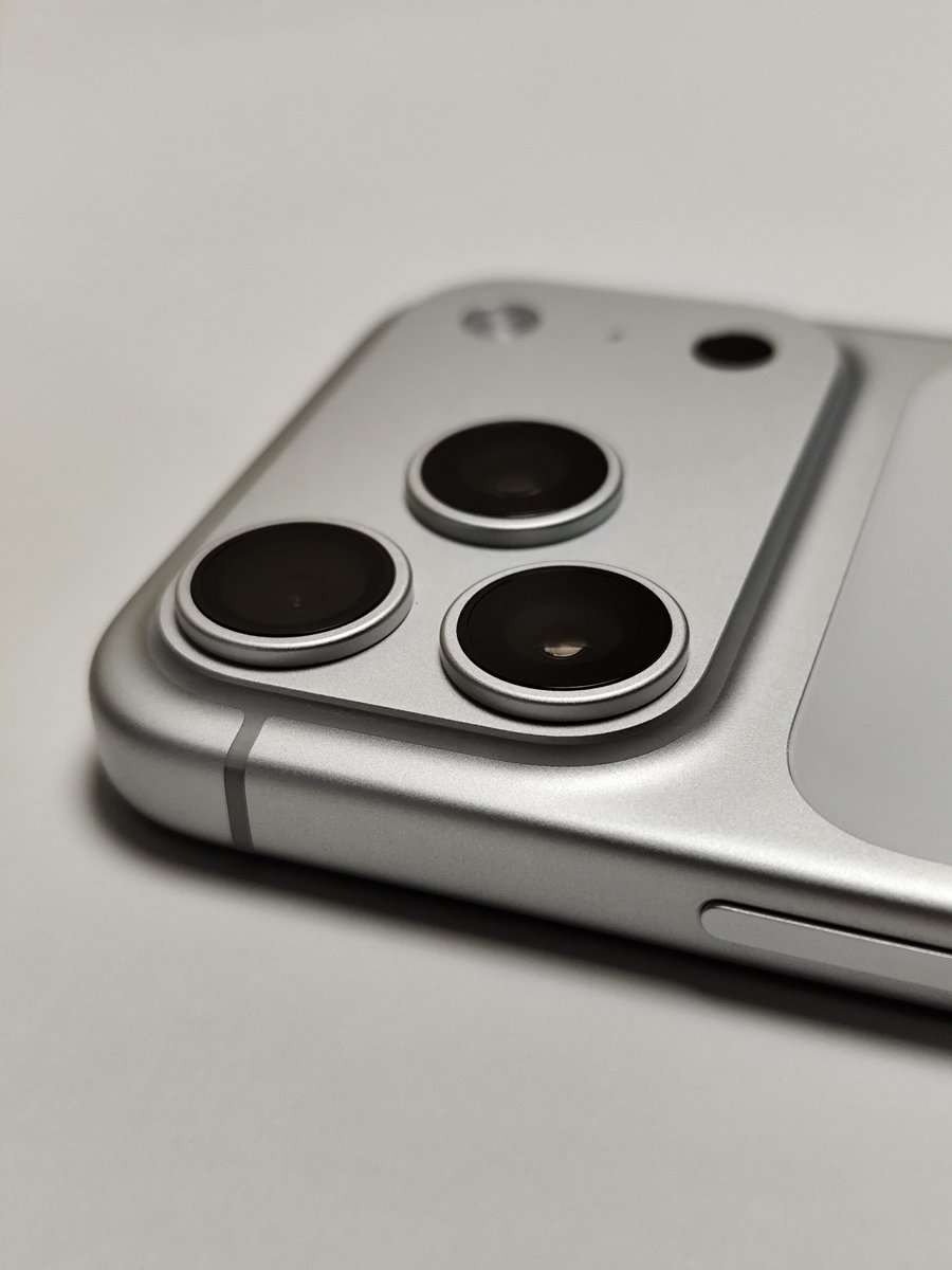 app_settings's tweet photo. Silver iPhone 17 Pro>>> https://t.co/2YhJcivs1H