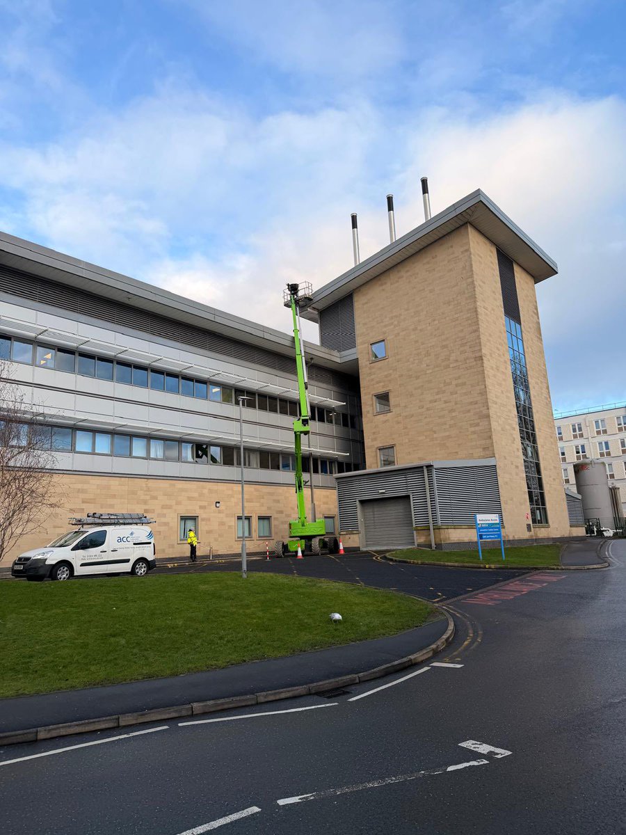 ACCBolton's tweet photo. The team are back at Blackpool Hospital carrying out specialist gutter cleaning ✨
No area is out of reach for our team.
Does your premises have high-level or hard-to-reach areas that need professional cleaning?

📞 Call us today on 01204 495222 for your free quote! https://t.co/WHENOAiy17
