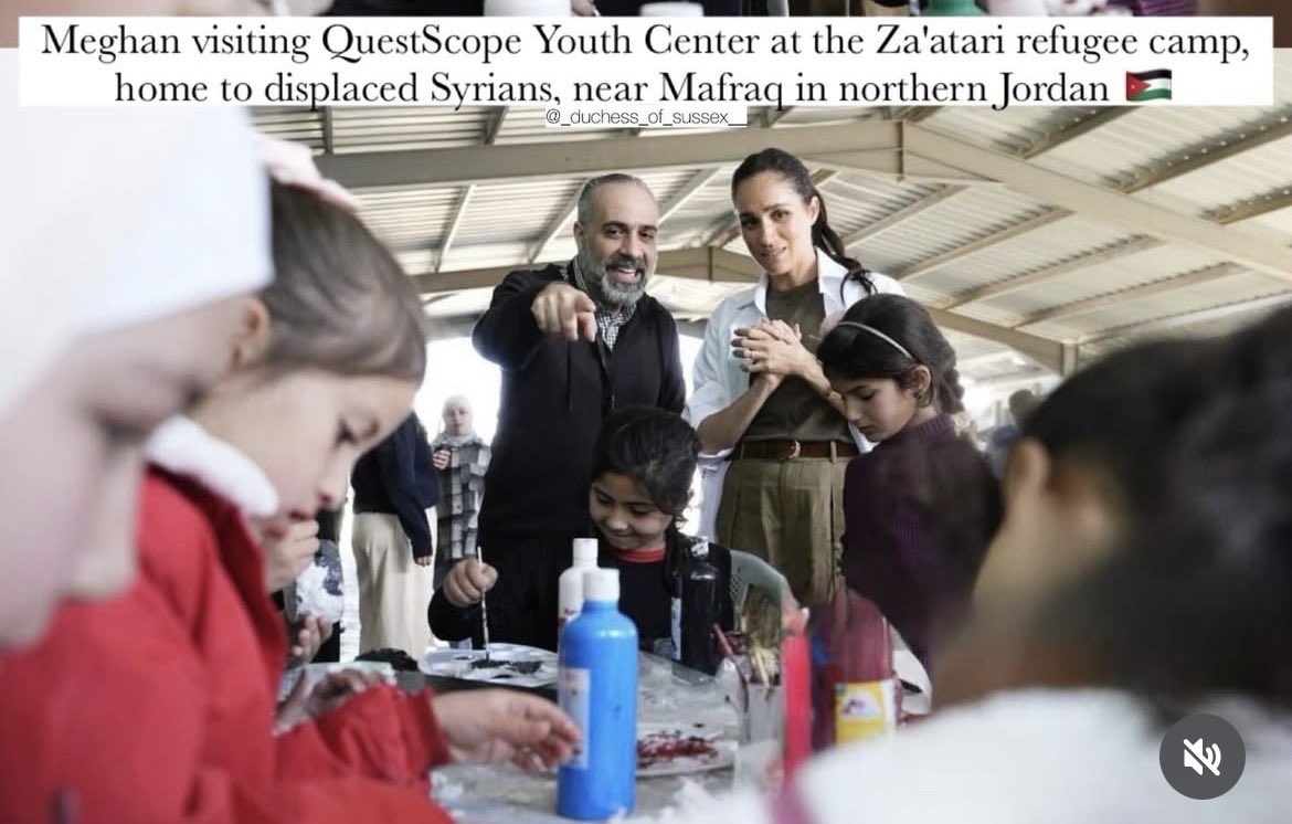 Meghan visiting a refugee camp while in Jordan 🇯🇴.