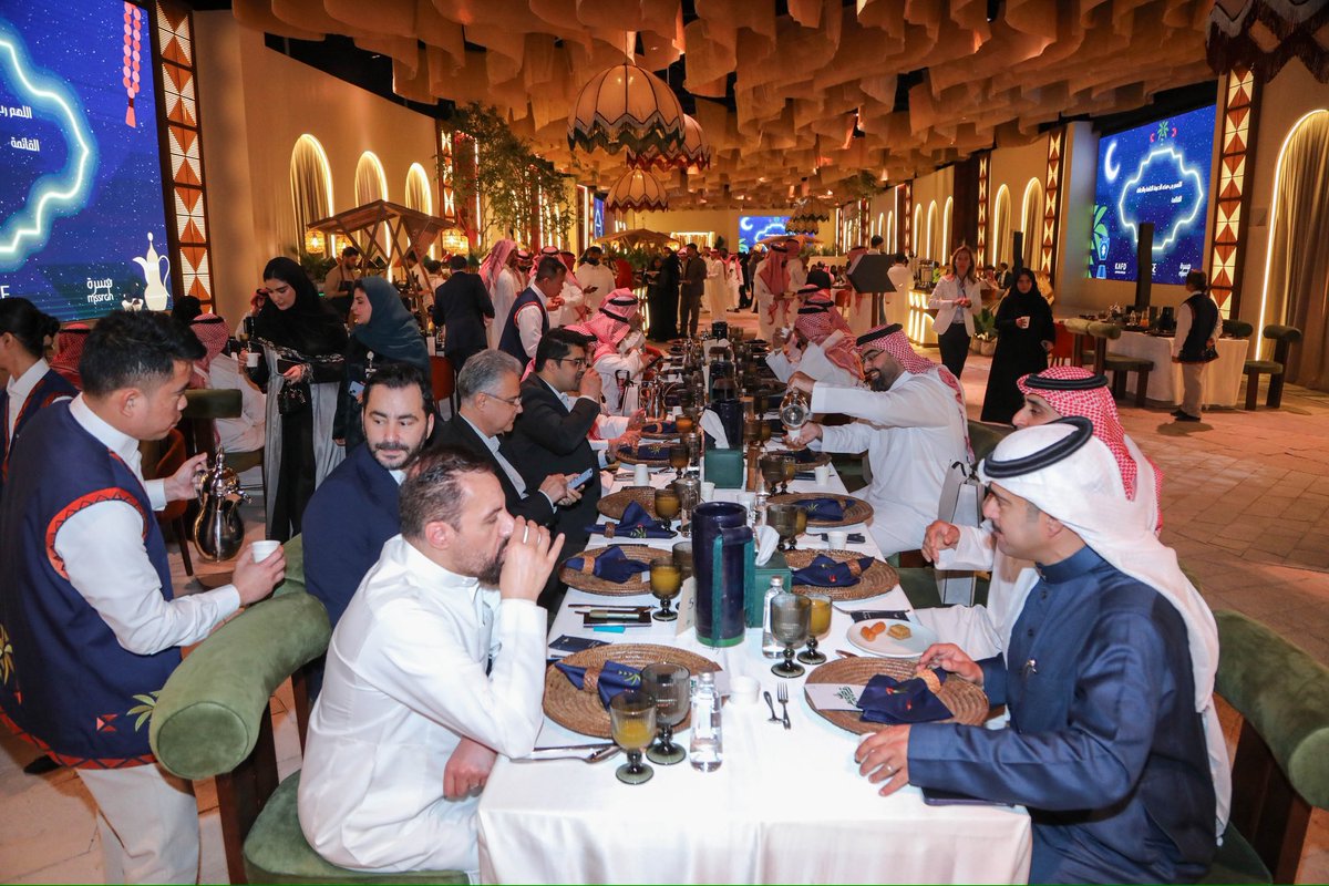 ملاذ للتأمين tweet media