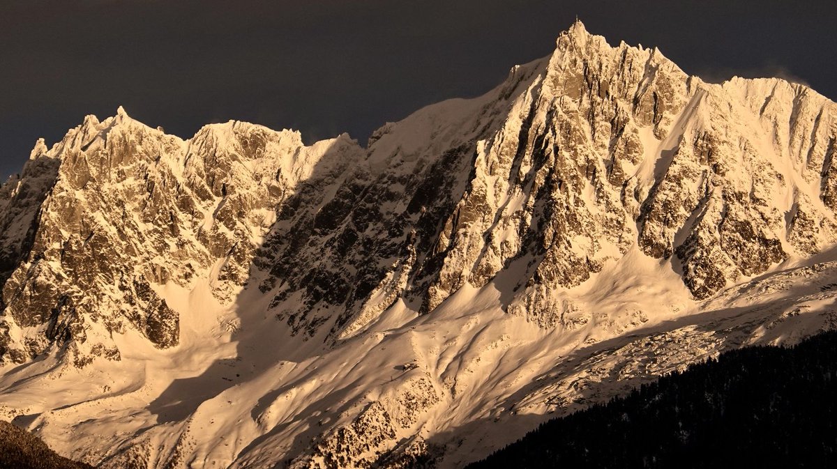 AlanIng07784982's tweet photo. Photos and Info on walks, climbs and treks on and around the world's high mountains - European &amp; NZ Alps, Caucasus, High Atlas and Kilimanjaro, Himalayas, Karakoram, Andes, Canadian &amp; Colorado Rockies, Sierra Nevada ( Spain &amp; California ) et al -
https://t.co/HIkwUqHy2v
#Alps https://t.co/bWwSIjiVJg