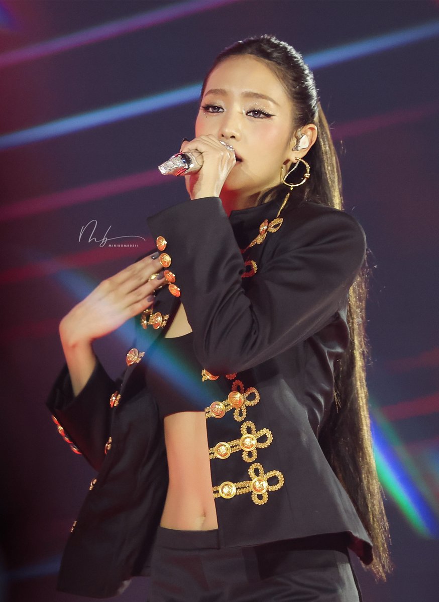 260221 민니 ❤️❤️❤️

태어난 가수🎙️
태어난 스타 🌟

#아이들 #Idle #민니 #Minnie #มินนี่ #ミンニ