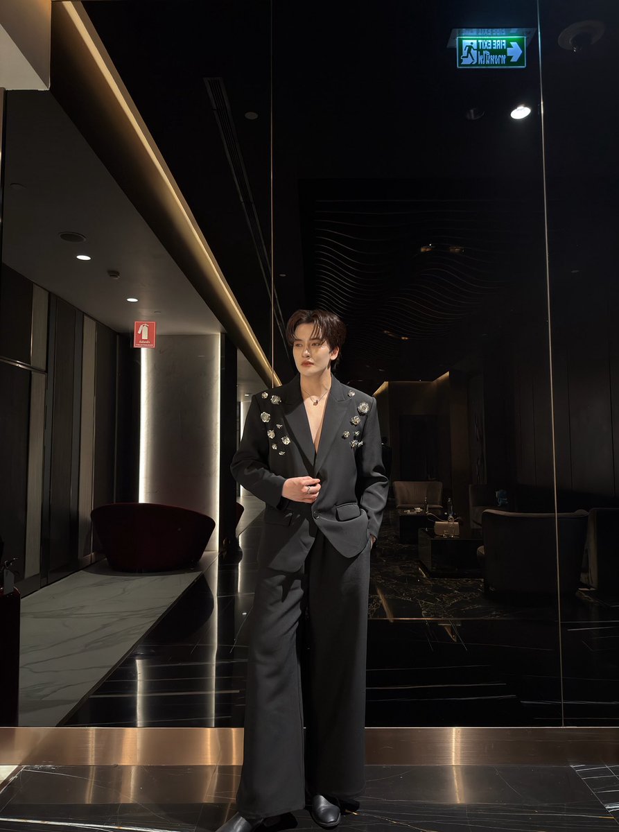 GungunThk's tweet photo. 🌙 #Gungunthk
#ThailandSocialAwards #TSA14 https://t.co/IX2xbocaJN