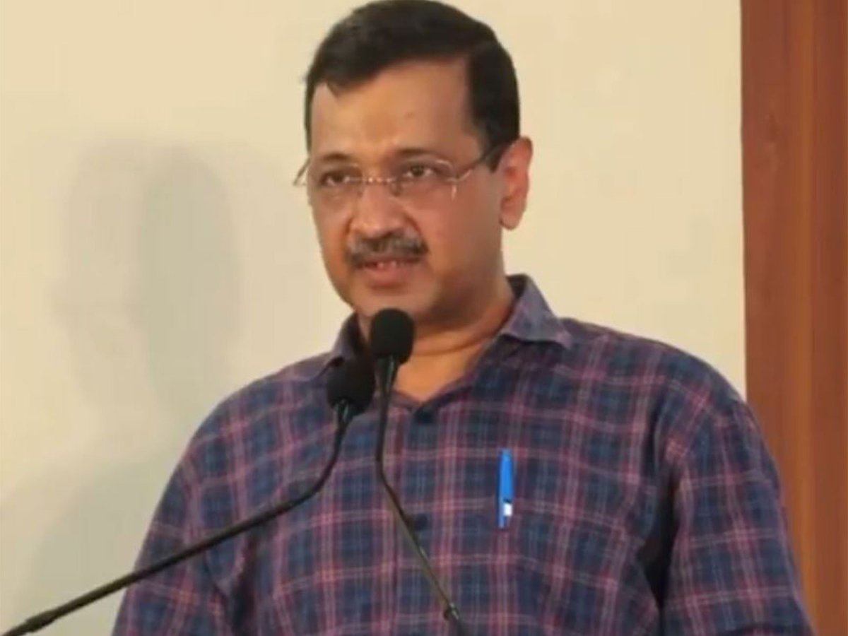 ani_digital's tweet photo. Goa: Arvind Kejriwal backs Azad Maidan protest, urges immediate repeal of Section 39A of TCP Act

Read @ANI Story | https://t.co/8DoGXSvorR

#ArvindKejriwal #AzadMaidanProtest #Section39A #TCPAct #Goa https://t.co/lQAwTdzueE