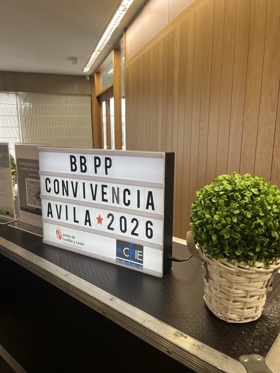 CEIPSTERESADEJ's tweet photo. Hoy asistimos a la Jornada provincial de buenas prácticas de convivencia en el @CFIE_Avila. Aprendemos sobre convivencia y resolución de conflictos a partir de las experiencias de otros centros educativos. 
#FormacionCyL #educacyl https://t.co/MNQc3xJ2Hg